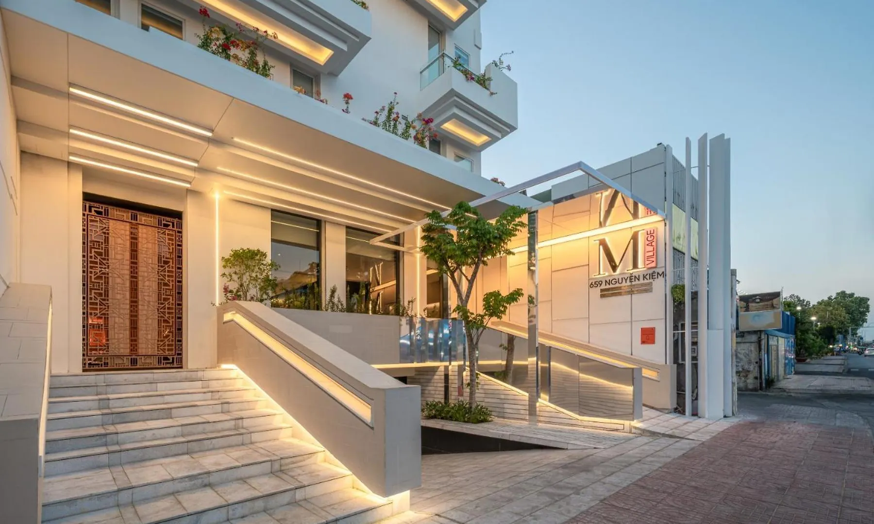 M Village Nguyen Kiem - Cosmo Airport Hotel Ho Chi Minh City